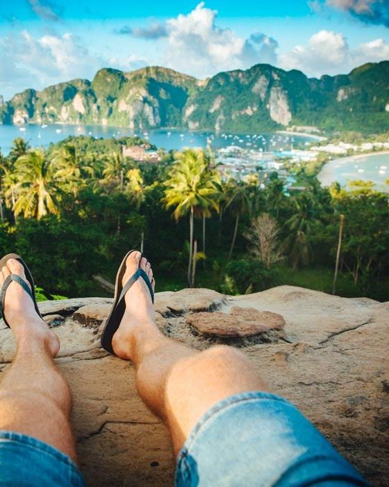 Islandhopping in thailand phi phi islands